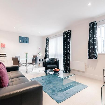 Roomspace Serviced Apartments - Capitol Square Epsom Cameră foto