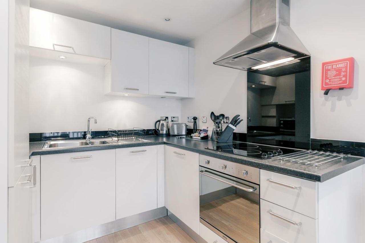 Roomspace Serviced Apartments - Capitol Square Epsom Cameră foto